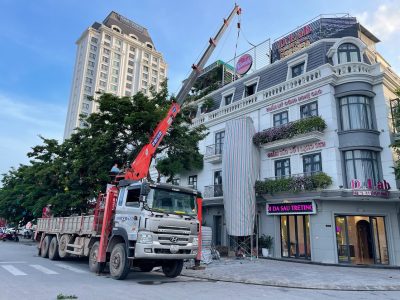 cẩu biển quảng cáo