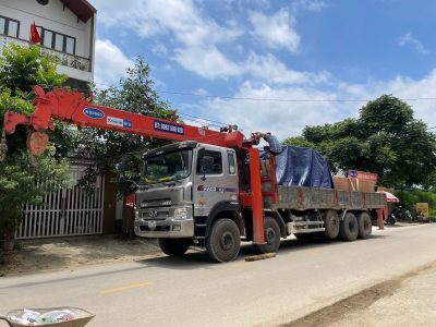 cẩu biển quảng cáo