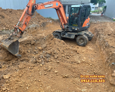 Dịch vụ cho thuê máy xúc lạng sơn