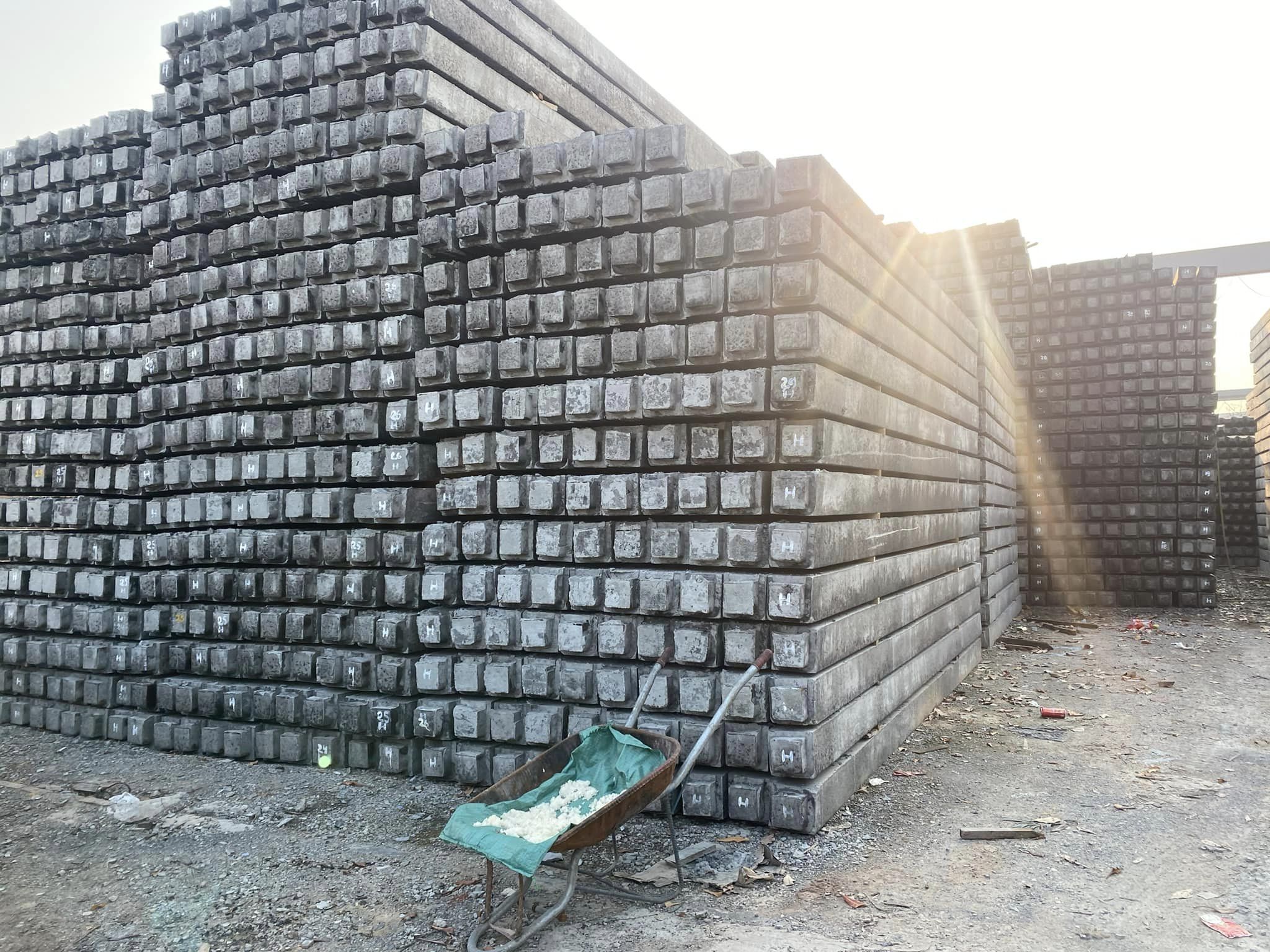 ÉP CỌC BÊ TÔNG 300x300 TẠI THÀNH PHỐ LẠNG SƠN