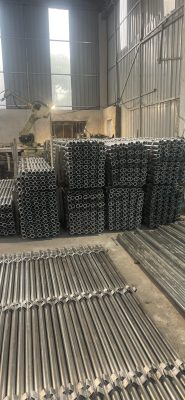 thuê giàn giáo nêm